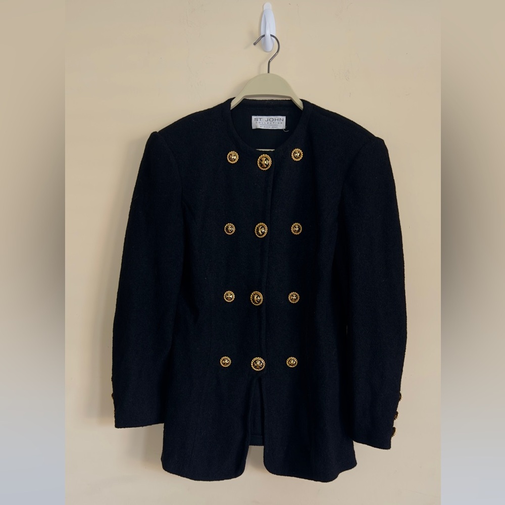 Old Money St. John By‎ Marie Gray Black Santana Knit Jacket Gold Crest Buttons